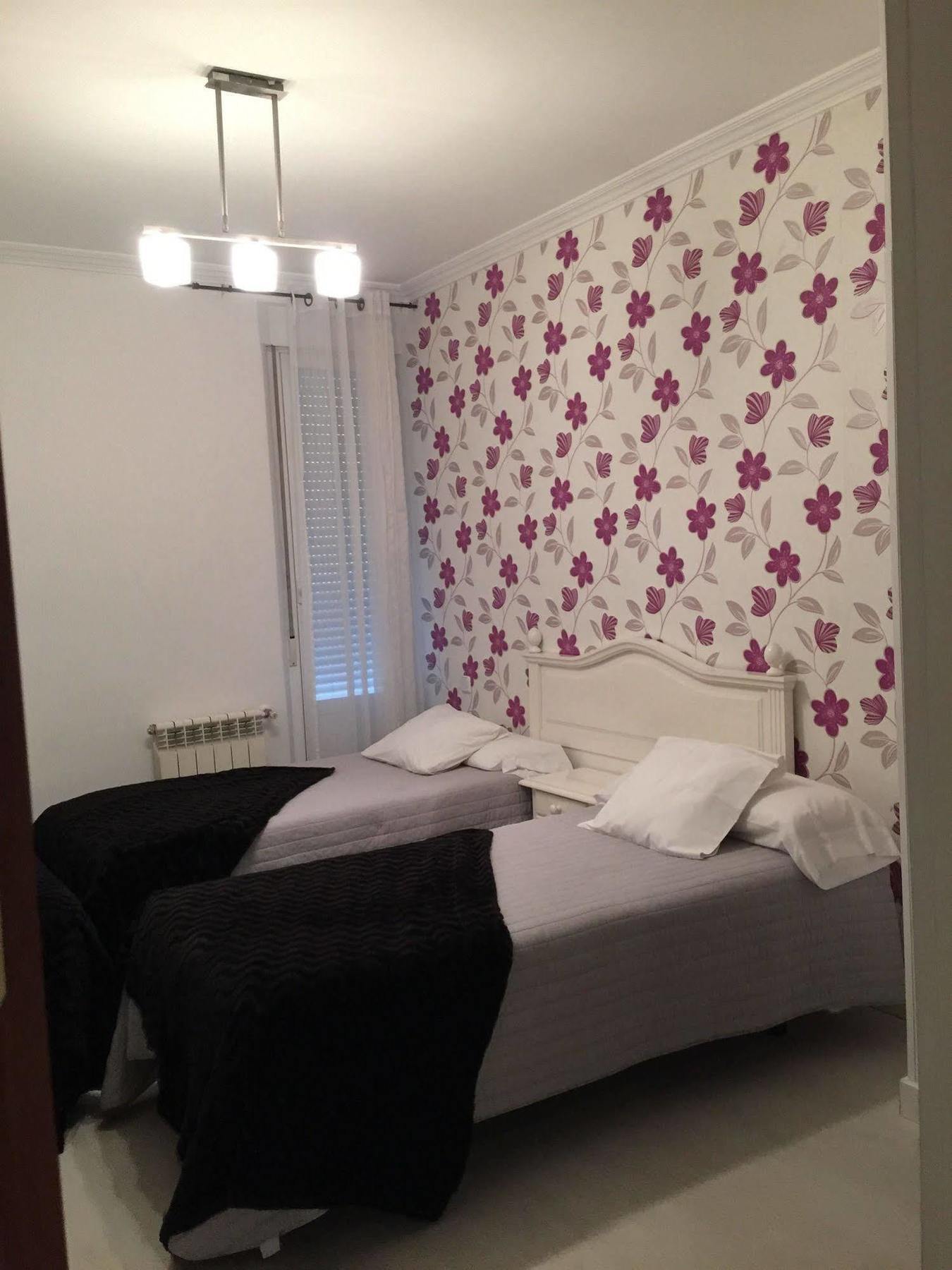 Hostal La Estrella Madrid Bagian luar foto