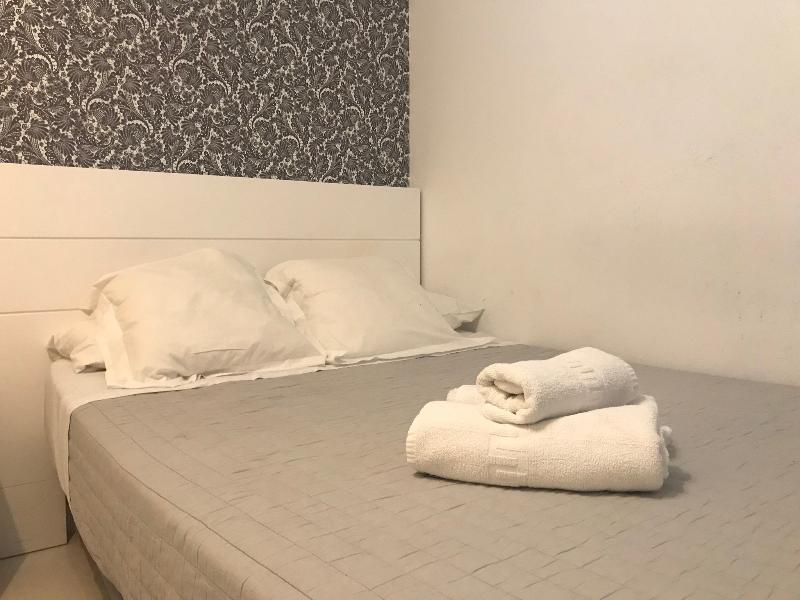 Hostal La Estrella Madrid Bagian luar foto